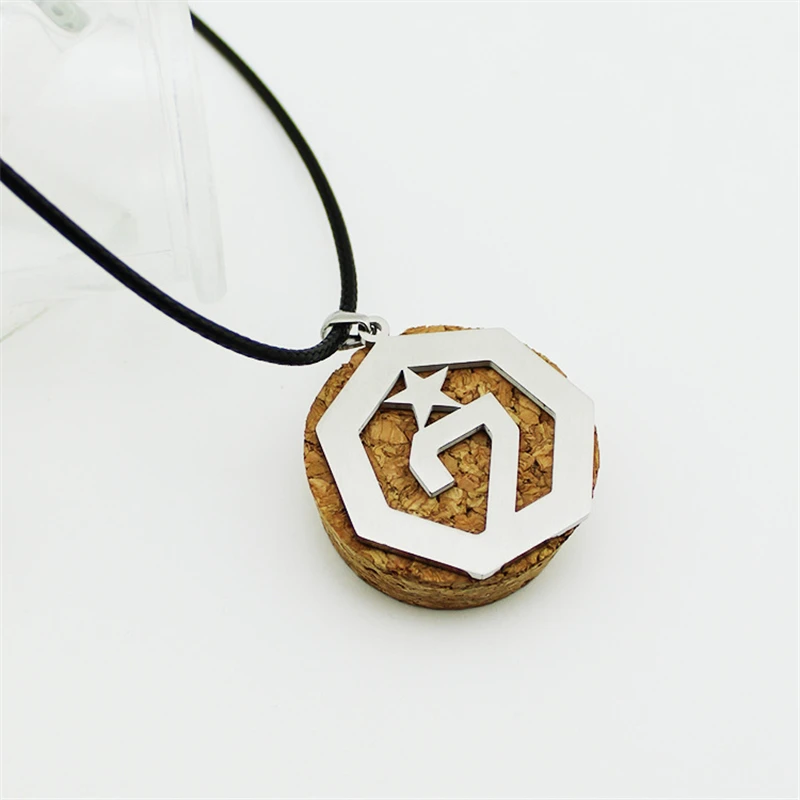 YOUPOP KPOP GOT7 Album JACKSON JB YUGYEOM MARK BAMBAM Accessories Pendant Men Women Necklace With Leather Rope Chain Lanyard
YOUPOP KPOP GOT7 Album JACKSON JB YUGYEOM MARK BAMBAM Accessories Pendant Men Women Necklace With Leather Rope Chain Lanyard