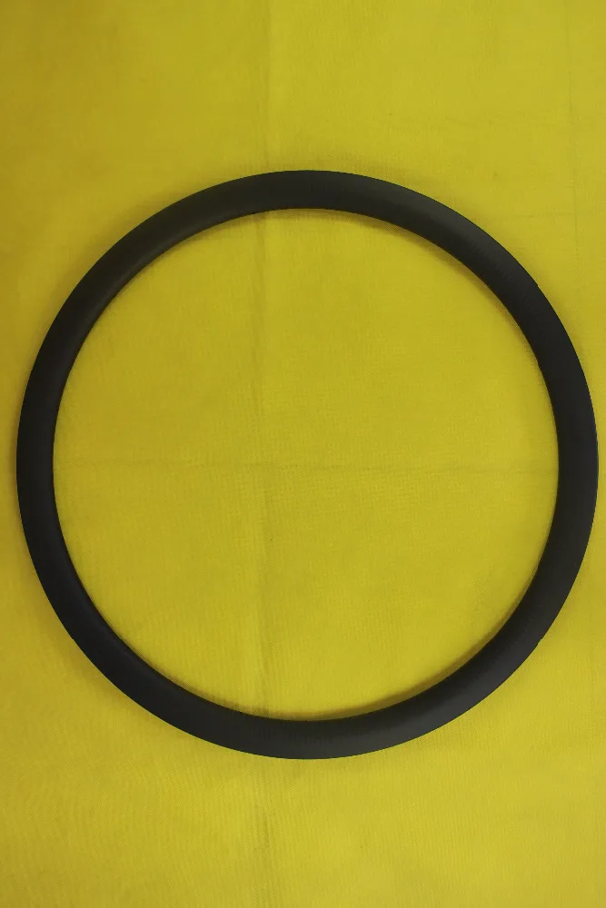 700C Cyclo-cross Bicycle Carbon Rim 3K Twill Matte Finish 38mm Depth Clincher 25mm Width 24 28 32 holes Disc Braking System
700C Cyclo-cross Bicycle Carbon Rim 3K Twill Matte Finish 38mm Depth Clincher 25mm Width 24 28 32 holes Disc Braking System