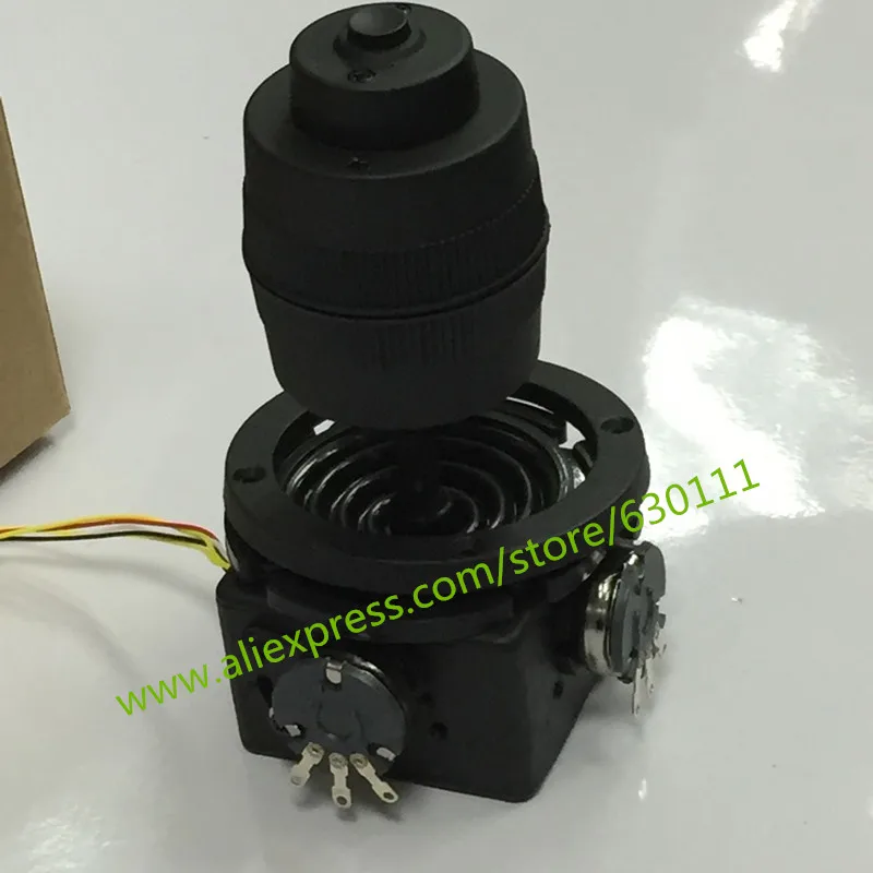 JH-D400X-R4 4-axis potentiometer Joystick 400 series Rocker hall joystick dimensional resistance 10K sealed with button joystick
JH-D400X-R4 4-axis potentiometer Joystick 400 series Rocker hall joystick dimensional resistance 10K sealed with button joystick