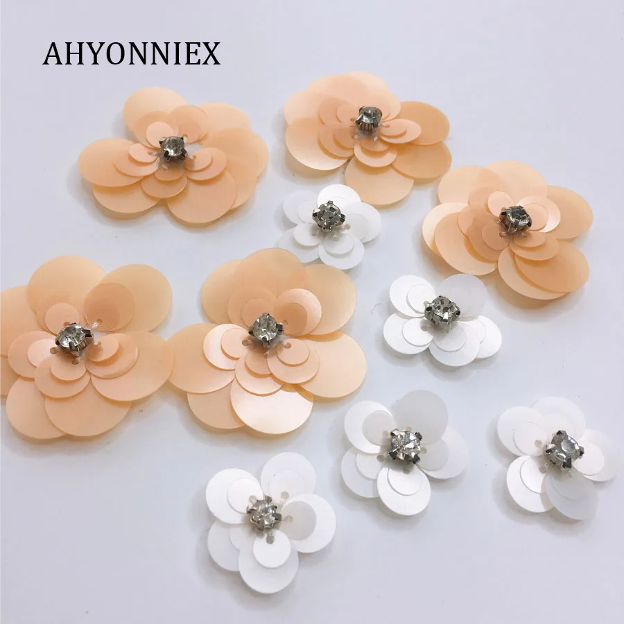 AHYONNIEX 10PCS White Champagne Color Sequins Beaded Flower Sew On Patches for Clothing Beading Applique for Socks Bags Shoes
AHYONNIEX 10PCS White Champagne Color Sequins Beaded Flower Sew On Patches for Clothing Beading Applique for Socks Bags Shoes