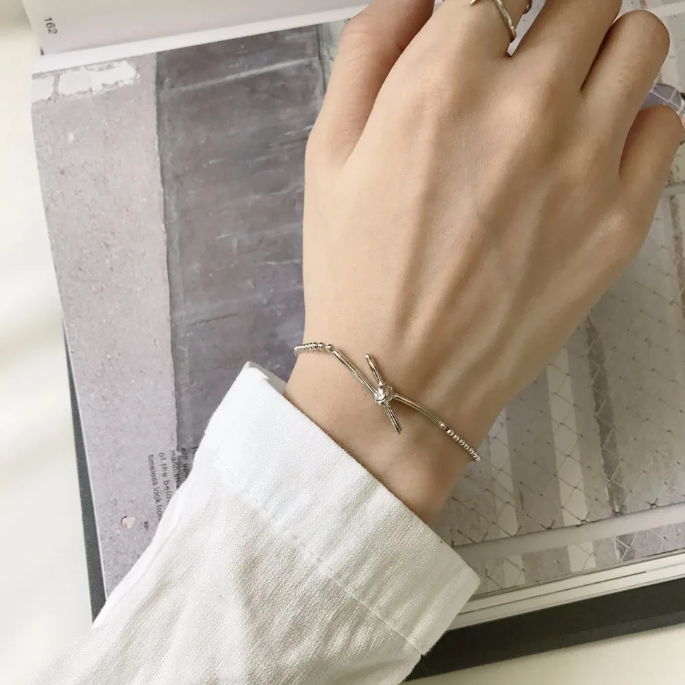 Hot Fashion Classic 925 Sterling Silver Wire Knot Cuff Bangles Bracelet Bridesmaid Gift Jewelry For Women Pulseras
Hot Fashion Classic 925 Sterling Silver Wire Knot Cuff Bangles Bracelet Bridesmaid Gift Jewelry For Women Pulseras