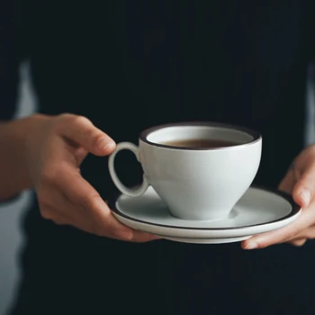 brief style white ceramic mug porcelain office home coffee tea set with dish drinkware birthday gift Teapot cup with handgrip
brief style white ceramic mug porcelain office home coffee tea set with dish drinkware birthday gift Teapot cup with handgrip