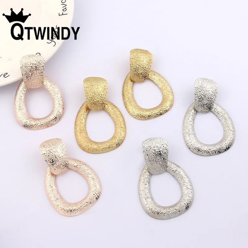QTWINDY Statement Geometric Gold Vintage Earrings for Women Fashion Big Long Rose Gold Silver Metal Dangle Earring 2019 Jewelry
QTWINDY Statement Geometric Gold Vintage Earrings for Women Fashion Big Long Rose Gold Silver Metal Dangle Earring 2019 Jewelry