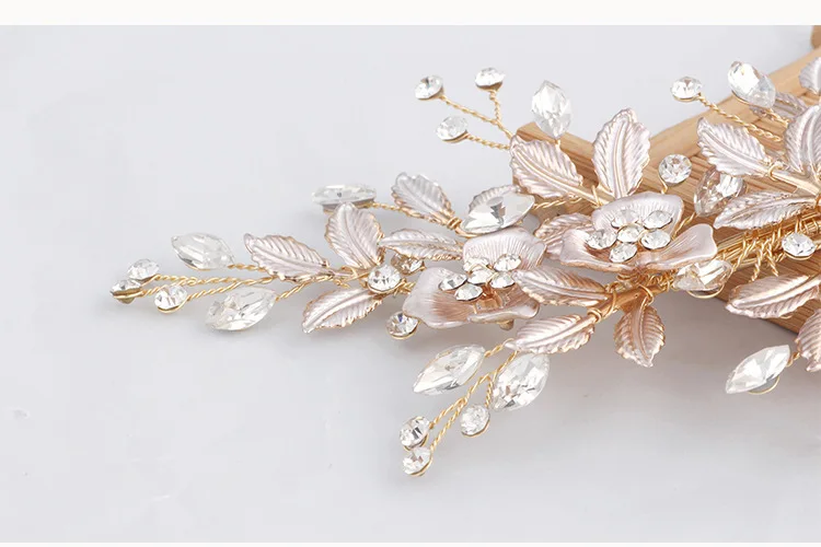 Barette En Cristaux Autrichiens Dor S Fait La Main Barette En Cristaux Autrichiens Dor S Fait La Main