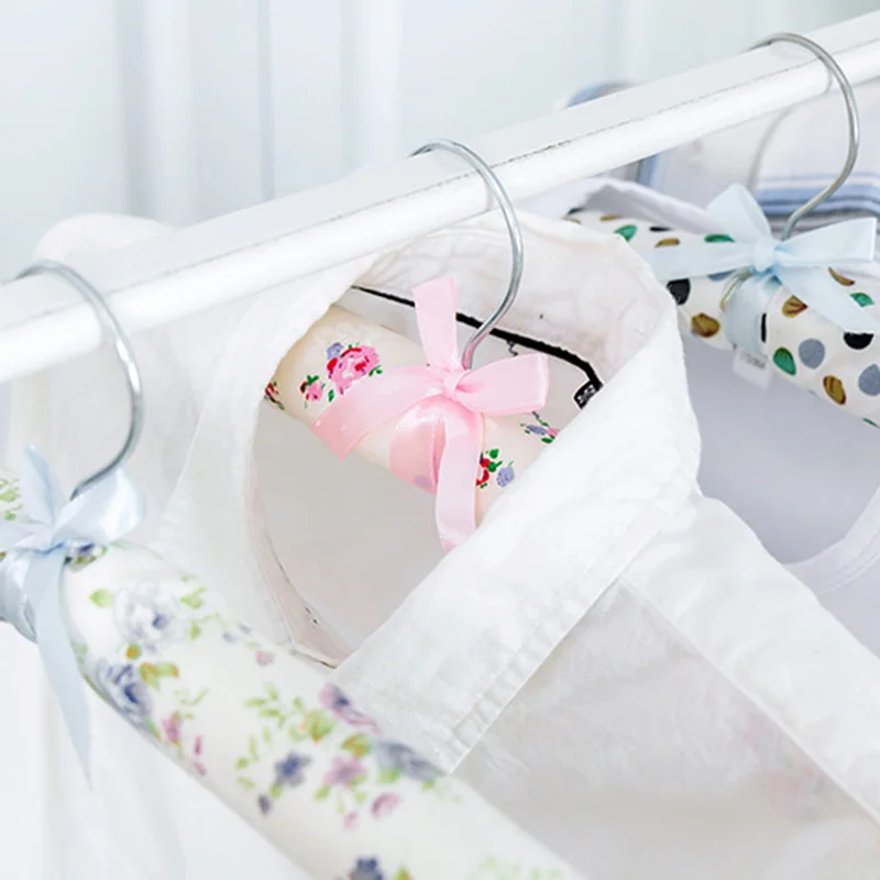 New 1set / 5pcs Hot Sale Clothes Hanger Colorful Blossom Sponge Padded Clothes Hanger Rack for Clothes Clothes Rack Wardrobe
New 1set / 5pcs Hot Sale Clothes Hanger Colorful Blossom Sponge Padded Clothes Hanger Rack for Clothes Clothes Rack Wardrobe