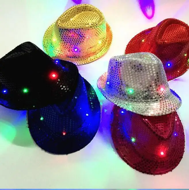 Freeshipping Adult Women Men Fedora LED Flashing Sequins Light Up Jazz Cap Hip Hop Hat Party Birthday Hats Cap Christmas Wedding
Freeshipping Adult Women Men Fedora LED Flashing Sequins Light Up Jazz Cap Hip Hop Hat Party Birthday Hats Cap Christmas Wedding