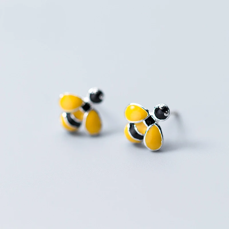 MloveAcc High Quality 100% 925 Sterling Silver Yellow Bee Exquisite Stud Earrings for Women Fashion Silver Jewelry
MloveAcc High Quality 100% 925 Sterling Silver Yellow Bee Exquisite Stud Earrings for Women Fashion Silver Jewelry