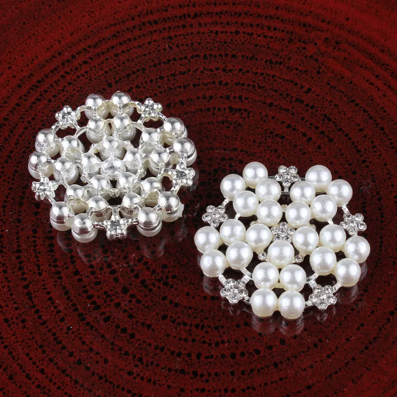 20Pcs/lot 32MM Gold/Silver Metal Rhinestone Button with Pearl for Hair Centre Wedding Embellishment DIY Scrapbooking Decoration
20Pcs/lot 32MM Gold/Silver Metal Rhinestone Button with Pearl for Hair Centre Wedding Embellishment DIY Scrapbooking Decoration