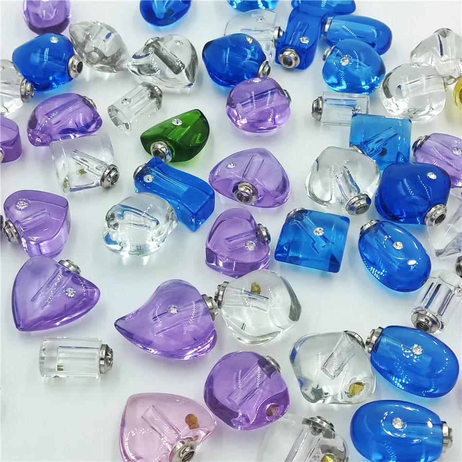 50piecs mixed designs Crystal Vials perfume bottle pendants charms handmade popular jewelry findings rice art
50piecs mixed designs Crystal Vials perfume bottle pendants charms handmade popular jewelry findings rice art