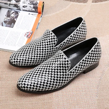 2018 Fashion Gingham Mens Shoes Genuine Leather Black White Flats Laofers Man Brand Casual Dressing New Shoes Man Zapatillas
2018 Fashion Gingham Mens Shoes Genuine Leather Black White Flats Laofers Man Brand Casual Dressing New Shoes Man Zapatillas