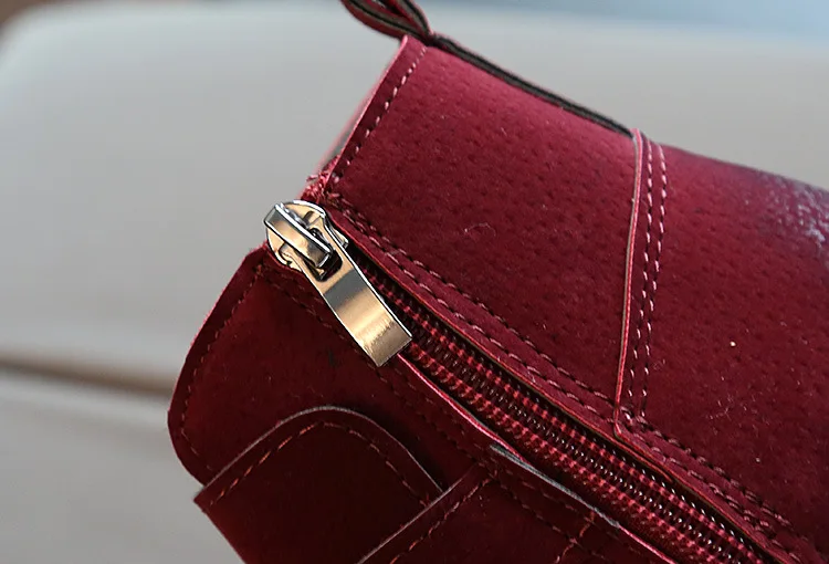 4678306877_871102203