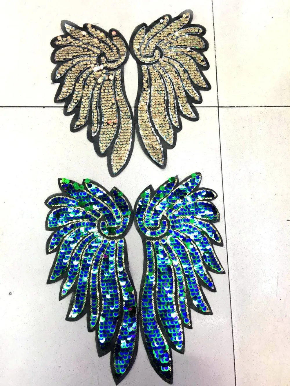 1pairs Fish scales sequins wings patch vintage embroidered applique fashion clothing decoration sew on patch DIY accessories
1pairs Fish scales sequins wings patch vintage embroidered applique fashion clothing decoration sew on patch DIY accessories