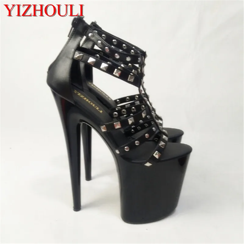 The new PU sequins decorate shoes, 20cm high stilettos, waterproof stand and bright fashion sandals
The new PU sequins decorate shoes, 20cm high stilettos, waterproof stand and bright fashion sandals