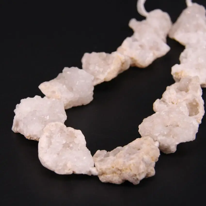 15.5"/strand Natural White Quartz Geode Drusy Freeform Large Nugget Loose Beads,Roug Raw Crystal Druzy Pendant Jewelry Supplier
15.5"/strand Natural White Quartz Geode Drusy Freeform Large Nugget Loose Beads,Roug Raw Crystal Druzy Pendant Jewelry Supplier