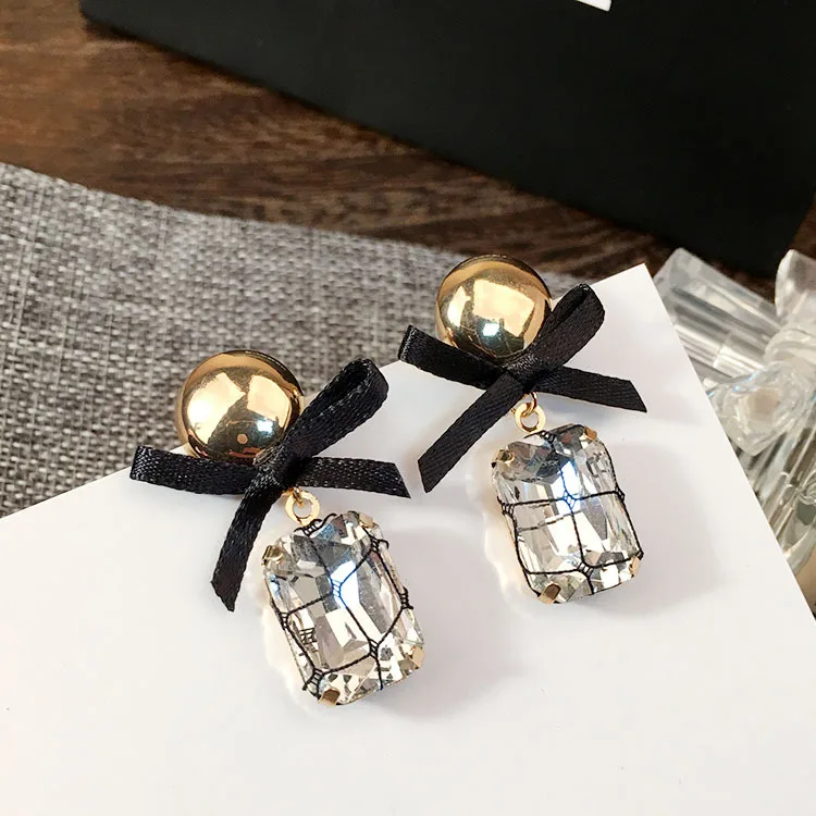 SHIFEEL New Fashion Korea Dongdaemun Beautiful Mesh Bow Crystal Gem Earrings Temperament Wild Long Pendientes For Women Jewelry
SHIFEEL New Fashion Korea Dongdaemun Beautiful Mesh Bow Crystal Gem Earrings Temperament Wild Long Pendientes For Women Jewelry