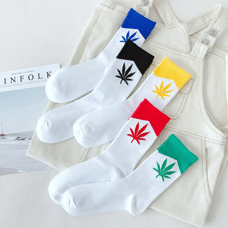 High quality Harajuku style new ladies weed socks ladies hip hop tube cotton skateboard men and women couple socks S-8
High quality Harajuku style new ladies weed socks ladies hip hop tube cotton skateboard men and women couple socks S-8