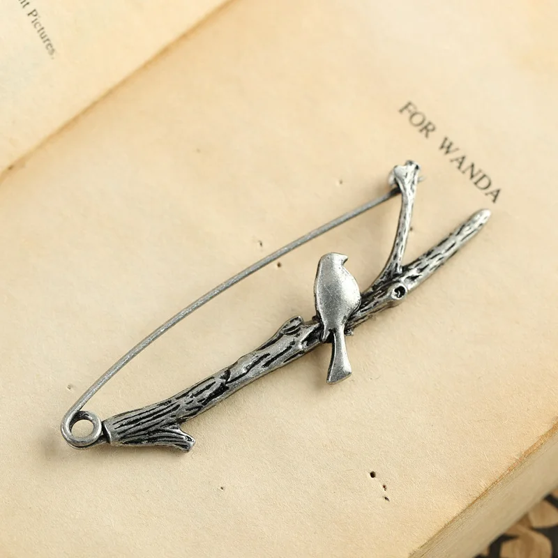 Fashion 1PC Alloy tree bird Brooch High Quality trendy trees retro vintage pins and brooches for women men clothes pins metal
Fashion 1PC Alloy tree bird Brooch High Quality trendy trees retro vintage pins and brooches for women men clothes pins metal