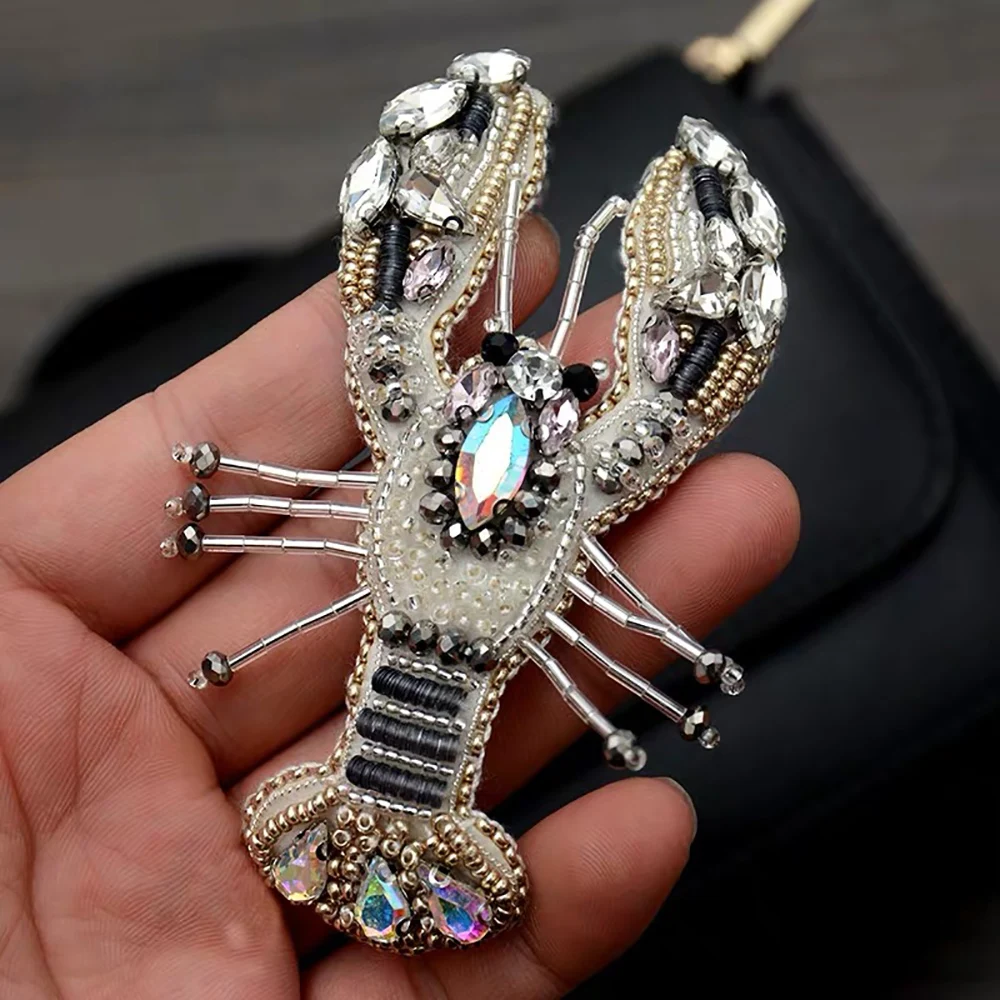 3D Handmade embroidery beaded silver lobster sequins patch applique DIY for Coat Trousers Bag Brooch
3D Handmade embroidery beaded silver lobster sequins patch applique DIY for Coat Trousers Bag Brooch
