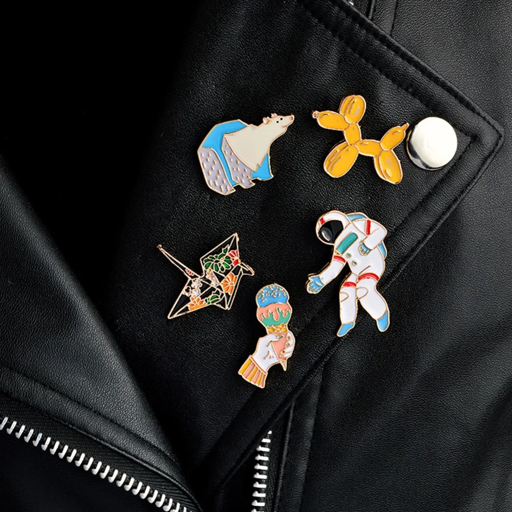 Cartoon Enamel Paper crane Polar bear Astronaut Ice cream Pins Button Animal Brooch Bag Coat Accessories Pin Badge Gift #281109
Cartoon Enamel Paper crane Polar bear Astronaut Ice cream Pins Button Animal Brooch Bag Coat Accessories Pin Badge Gift #281109