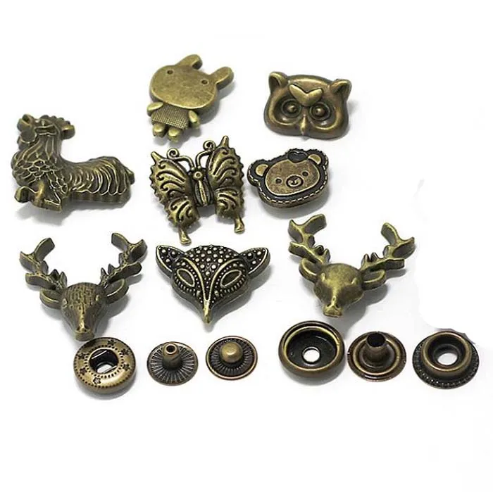 4in one Snap Buttons Fasteners Pres prong Stud vintage metal animal rivet for handmade Gift Box Craft DIY Sewing wallet handbag
4in one Snap Buttons Fasteners Pres prong Stud vintage metal animal rivet for handmade Gift Box Craft DIY Sewing wallet handbag