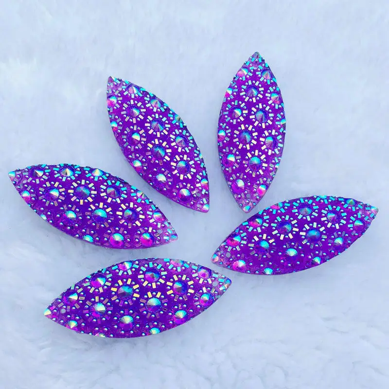 30 PCS 20*50mm Sew on Rhinestones Horse eye AB Resin Stones For Garment DIY button 2 holes A631*5
30 PCS 20*50mm Sew on Rhinestones Horse eye AB Resin Stones For Garment DIY button 2 holes A631*5