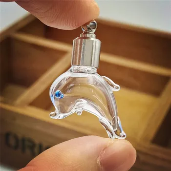 50pieces 29.5x18x10.3mm dolphin SCREW CAP Glass Vial Pendant name or rice art glass necklace pendant mini glass bottle
50pieces 29.5x18x10.3mm dolphin SCREW CAP Glass Vial Pendant name or rice art glass necklace pendant mini glass bottle