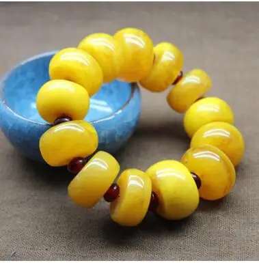 Natural yellow chicken oil yellow beeswax bracelet Male hand string holiday gift jadeware jewelry
Natural yellow chicken oil yellow beeswax bracelet Male hand string holiday gift jadeware jewelry