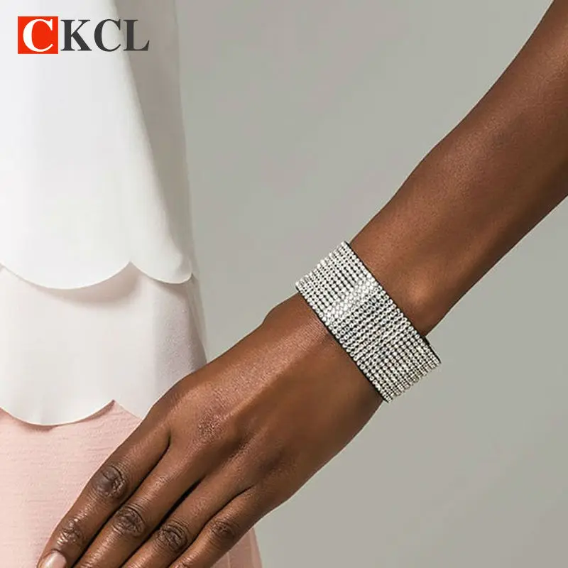 New fashion crystal bracelet for women wide full rhinestone leather bracelet pulseras mujer flannel wrap bracelet armbanden
New fashion crystal bracelet for women wide full rhinestone leather bracelet pulseras mujer flannel wrap bracelet armbanden
