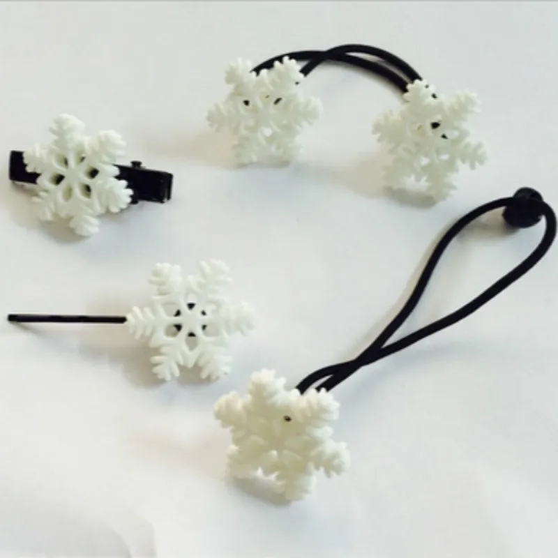 Small fresh Christmas snowflake hair clip word clip hair rope double head rope winter element snowflake hair accessories
Small fresh Christmas snowflake hair clip word clip hair rope double head rope winter element snowflake hair accessories