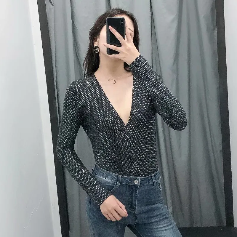 Slim Women Bodysuit Autumn 2019 New Fashion Shiny Sequins Stretch V-Neck Shirt Sexy Lady Overall Skinny Romper
Slim Women Bodysuit Autumn 2019 New Fashion Shiny Sequins Stretch V-Neck Shirt Sexy Lady Overall Skinny Romper