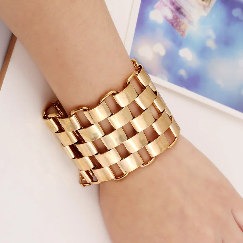 New Fashion Vintage Punk Style Bijoux Bracelets For Women Accessories Gold Color Alloy Cuff Bangles Statement Jewelry
New Fashion Vintage Punk Style Bijoux Bracelets For Women Accessories Gold Color Alloy Cuff Bangles Statement Jewelry