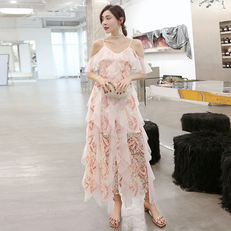 YIGELILA Women Spaghetti Strap Dress Fashion Summer Holiday V-neck Ruffles Empire Slim Mesh Long Dress 64828
YIGELILA Women Spaghetti Strap Dress Fashion Summer Holiday V-neck Ruffles Empire Slim Mesh Long Dress 64828