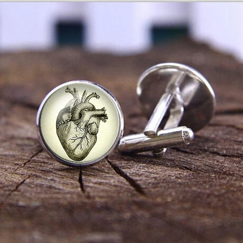 SUTEYI Fashion Crystal Mens Cufflinks Steampunk Heart Personalized Cufflink High Quality Glass Cabochon Cuff Links Jewellery
SUTEYI Fashion Crystal Mens Cufflinks Steampunk Heart Personalized Cufflink High Quality Glass Cabochon Cuff Links Jewellery