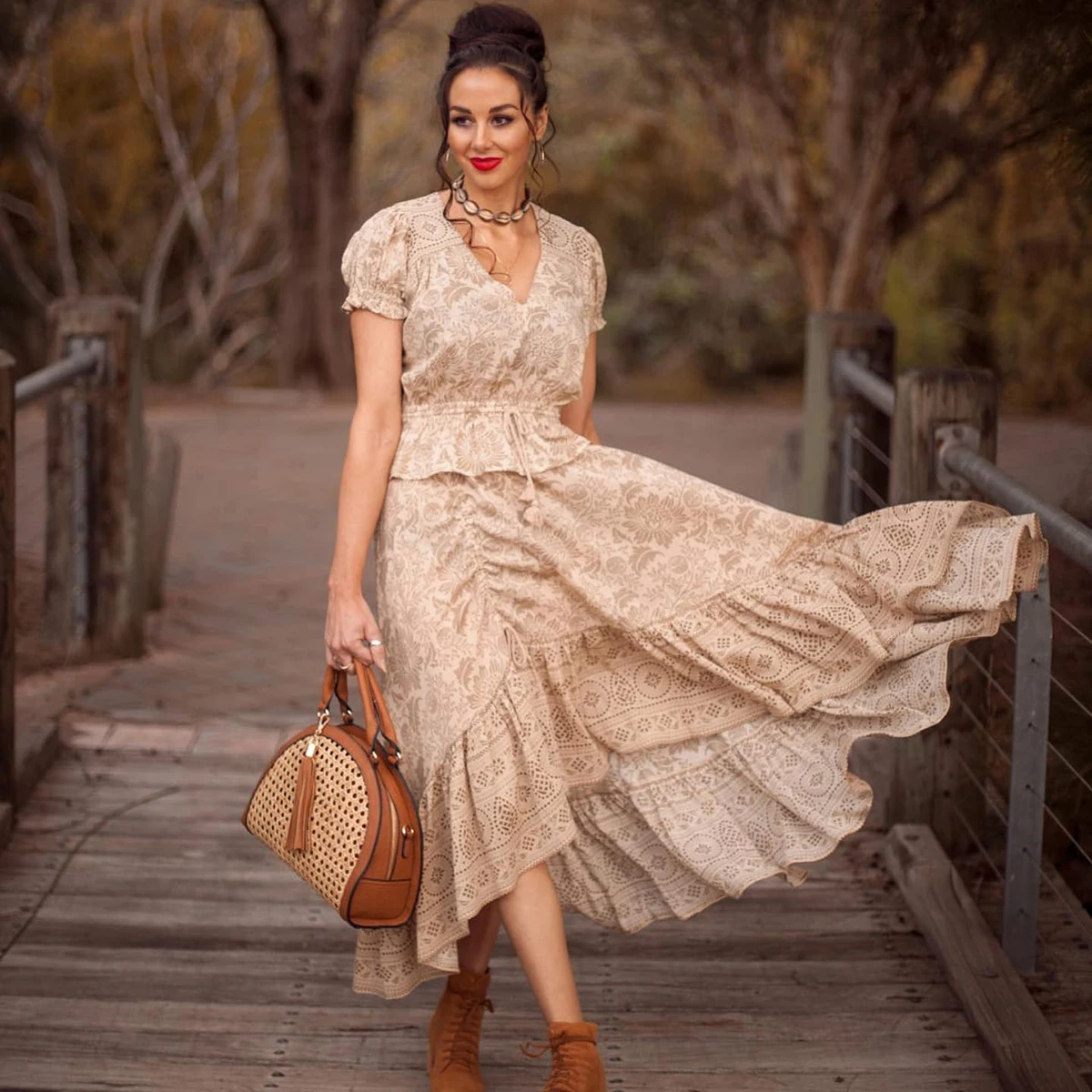 Jastie Lioness Ruched Maxi Skirt Elastic Waist Tie Boho Skirts Summer Women Skirt High Low Hem Hippie Beach Skirts Female Faldas
Jastie Lioness Ruched Maxi Skirt Elastic Waist Tie Boho Skirts Summer Women Skirt High Low Hem Hippie Beach Skirts Female Faldas