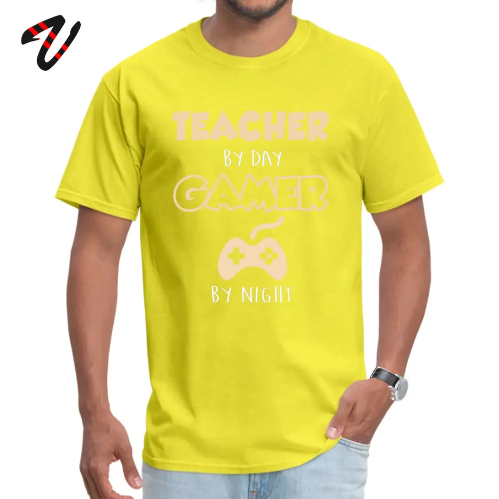 Printed Tops & Tees Wholesale O-Neck Normal Short Sleeve 100% Cotton Fabric Men T-shirts Camisa Tshirts Free Shipping Teacher By Day Gamer By Night. 16659 yellow