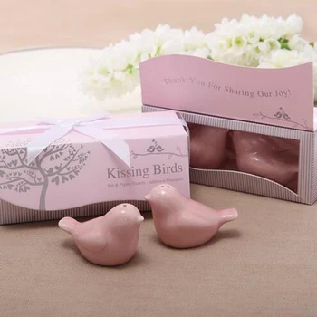 200Pcs=100Box Free Shipping Pink Ceramics Kissing Love Birds Salt And Pepper Shaker Wedding Favors Bridal Party Gifts For Guests
200Pcs=100Box Free Shipping Pink Ceramics Kissing Love Birds Salt And Pepper Shaker Wedding Favors Bridal Party Gifts For Guests