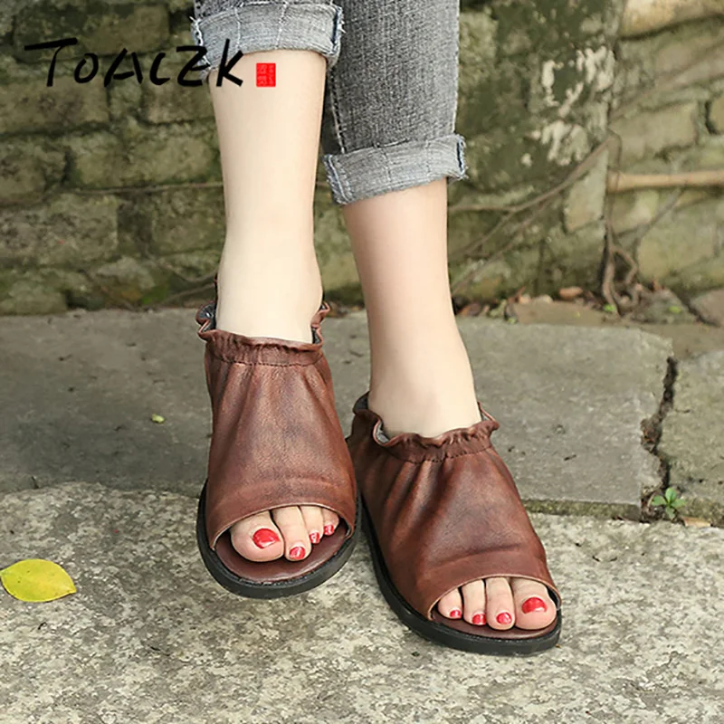 Sandals, female spring and summer new women's shoes, leather handmade retro low heel shoes, comfortable personality sandals
Sandals, female spring and summer new women's shoes, leather handmade retro low heel shoes, comfortable personality sandals