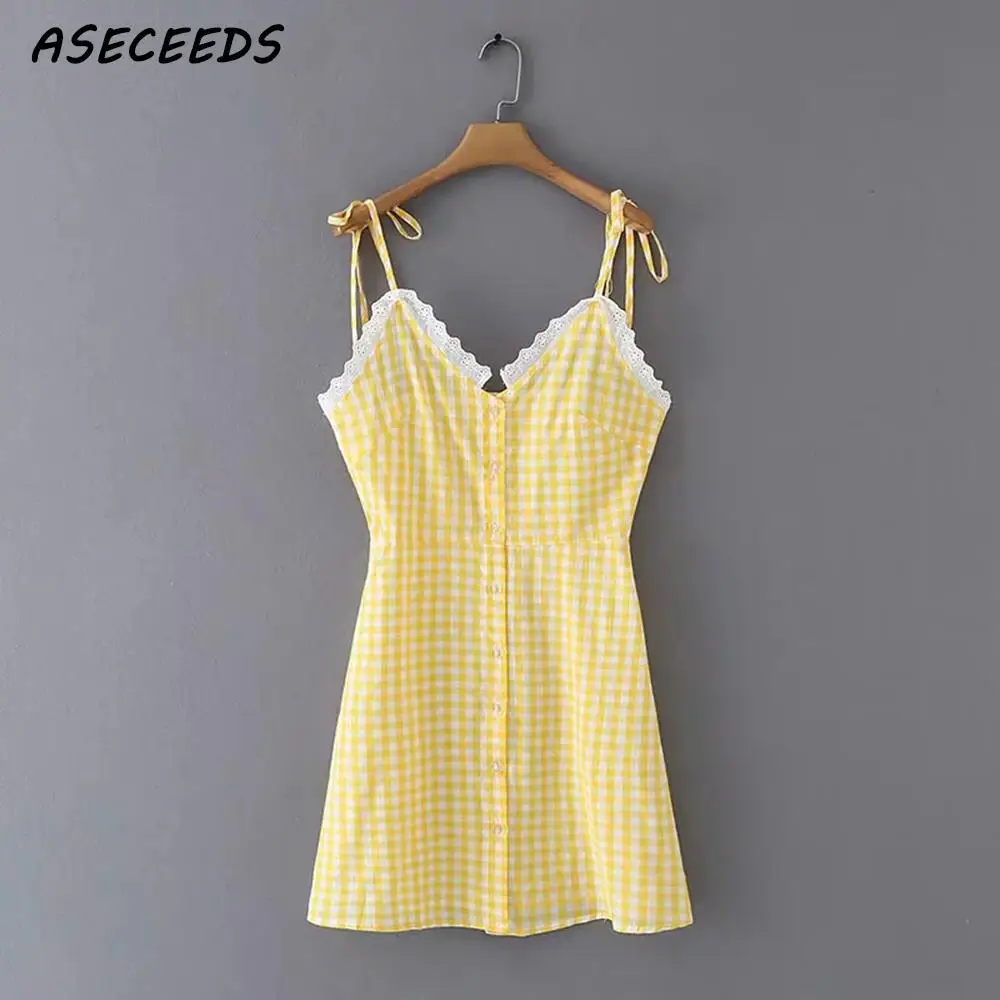 Summer dress 2019 boho Vintage plaid yellow dress women elegant lace Korean buttons sexy mini dress female streetwear Vestidos
Summer dress 2019 boho Vintage plaid yellow dress women elegant lace Korean buttons sexy mini dress female streetwear Vestidos