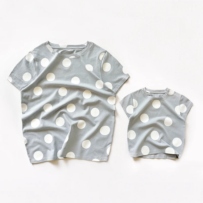 Family Matching Clothes Father Son Shirt Polkat Dot Tees Mother Daughter Dresses Son Outfits Daddys Girls Copy Paste Mom Set
Family Matching Clothes Father Son Shirt Polkat Dot Tees Mother Daughter Dresses Son Outfits Daddys Girls Copy Paste Mom Set