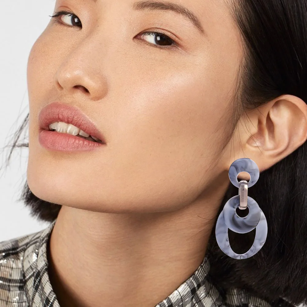 Bohemian Earrings Acrylic Geometric Stud Earrings Vintage Hollow Simple Gray Party for Aretes Mujer Femme Wedding Jewelry Gift
Bohemian Earrings Acrylic Geometric Stud Earrings Vintage Hollow Simple Gray Party for Aretes Mujer Femme Wedding Jewelry Gift