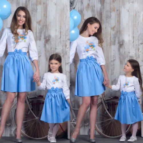 New Mother and Daughter Clothes Parent-child Half Sleeve Print Tops Tutu Skirt Family Matching Outfit
New Mother and Daughter Clothes Parent-child Half Sleeve Print Tops Tutu Skirt Family Matching Outfit
