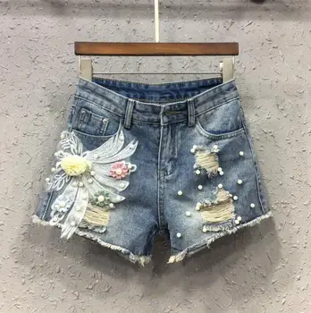 2019 Summer Women's Denim Shorts Fashion new Hole beaded Flower embroidery Shorts Femme Short jeans Mujer spodenki damskie w421
2019 Summer Women's Denim Shorts Fashion new Hole beaded Flower embroidery Shorts Femme Short jeans Mujer spodenki damskie w421