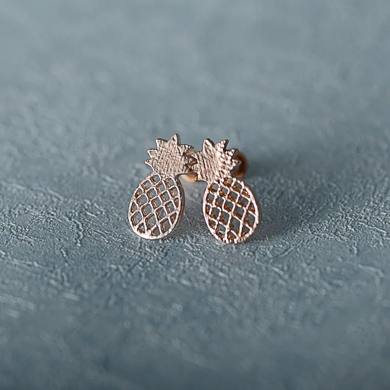 Simple Hollow Pineapple Stud Earrings for Women Korean Fashion Exquisite Cute Metal Accessories 3 Color Stud Earrings Jewelry
Simple Hollow Pineapple Stud Earrings for Women Korean Fashion Exquisite Cute Metal Accessories 3 Color Stud Earrings Jewelry