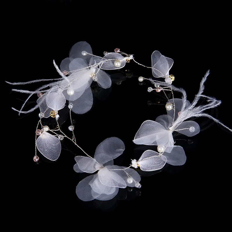 Korean bride's head headwear Sericite feathers Bridal Wedding ornament Bridal handmade ornaments
Korean bride's head headwear Sericite feathers Bridal Wedding ornament Bridal handmade ornaments