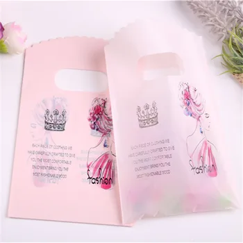 New Design Wholesale 50pcs/lot 9*15cm Luxury Pink Fashion Packaging Bags with Crown Small Gift Bags for Happy Birthday
New Design Wholesale 50pcs/lot 9*15cm Luxury Pink Fashion Packaging Bags with Crown Small Gift Bags for Happy Birthday