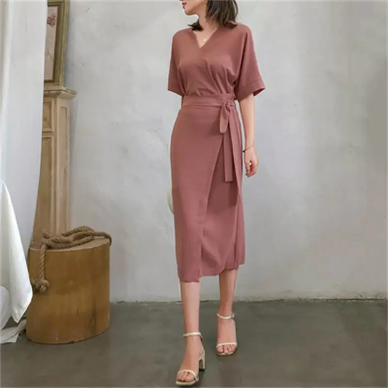 Fashion v-neck dress long section summer New high quality Korean version of the retro student waist casual chiffon dress women
Fashion v-neck dress long section summer New high quality Korean version of the retro student waist casual chiffon dress women
