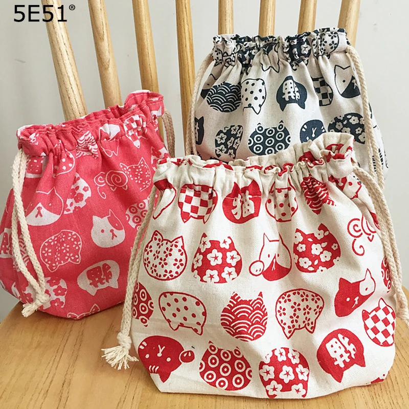 Japanese style drawstring bag cotton and linen/cat printed 31*21cm/Many Uses
Japanese style drawstring bag cotton and linen/cat printed 31*21cm/Many Uses