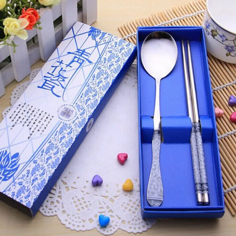 Hot Sale Luxury Chinese Style Chopstick Spoon Laser Engraving Patterns Portable Stainless Steel Chopsticks Free Shipping
Hot Sale Luxury Chinese Style Chopstick Spoon Laser Engraving Patterns Portable Stainless Steel Chopsticks Free Shipping