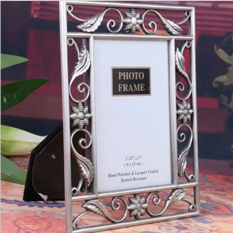 5inch alloy metal classic photo frames vintage home decorative frame family photo frame glass picture frames baby XC067
5inch alloy metal classic photo frames vintage home decorative frame family photo frame glass picture frames baby XC067