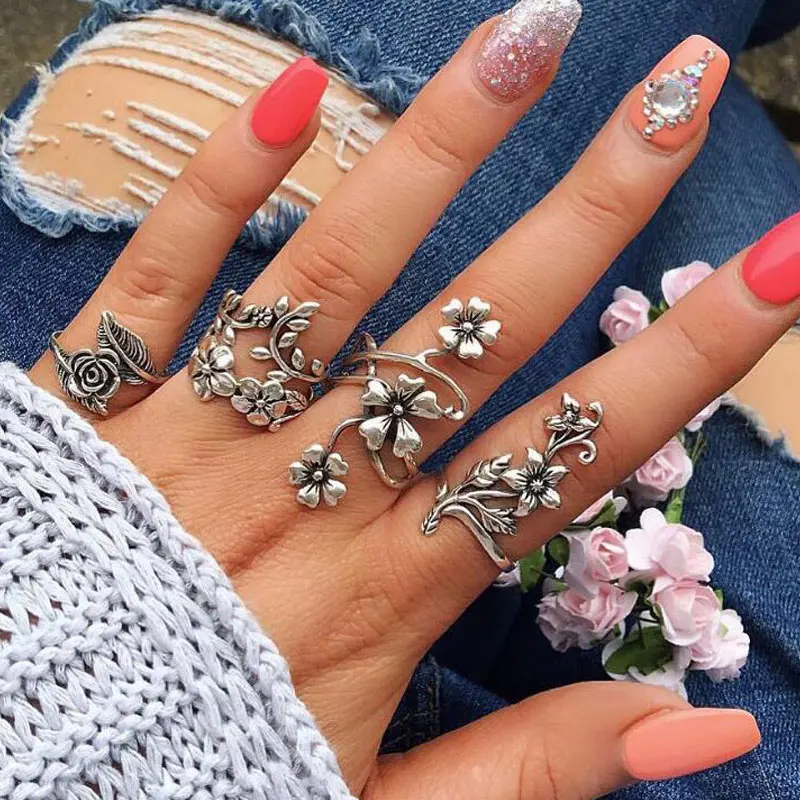 4pcs Vintage Carved Rose Flower Leaf Knuckle Ring Set Ancient Hollow Vine Leaves Finger Rings KQS8
4pcs Vintage Carved Rose Flower Leaf Knuckle Ring Set Ancient Hollow Vine Leaves Finger Rings KQS8